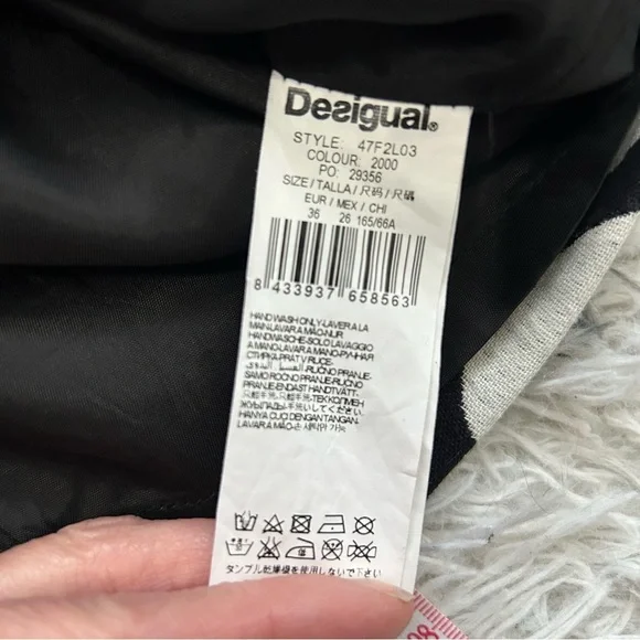 Desigual Circle Pattern Monochrome Skirt - Picture 6 of 7
